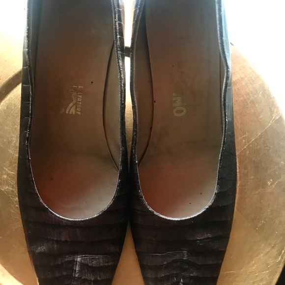 VINTAGE BROWN CROCODILE PUMPS - Picture 4 of 8